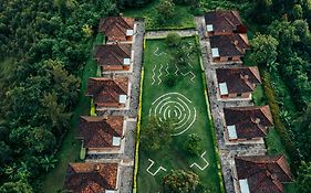 Nyungwe Top View Hill Hotel
